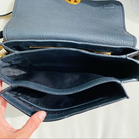 Tory Burch Black Chelsea Bag EUC - Picture 13 of 16